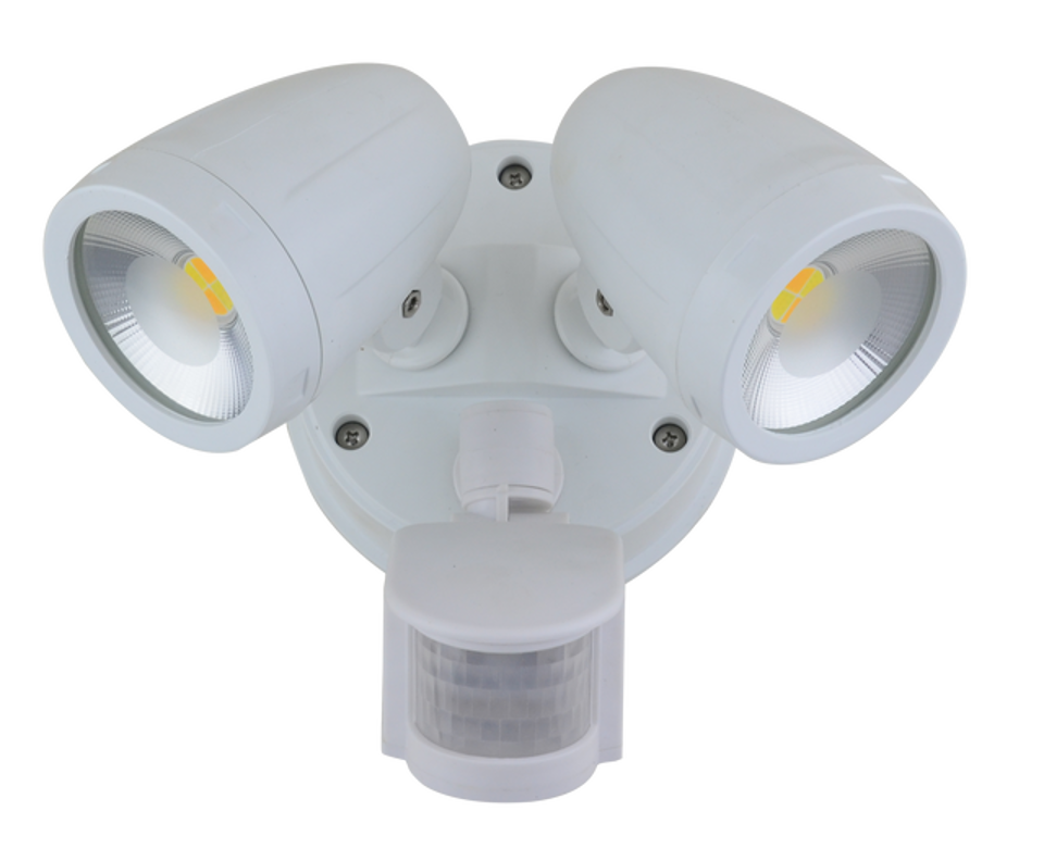 Tradelike VACCUS Twin Spotlight with Sensor